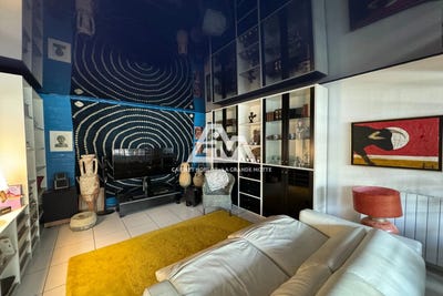/international/fr/la-grande-motte-centre-val-de-loire-310098840964/