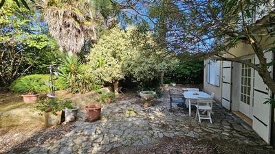 /international/fr/sommieres-languedoc-roussillon-310108247603/