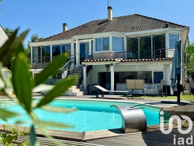 /international/fr/crecy-la-chapelle-ile-de-france-310096132522/