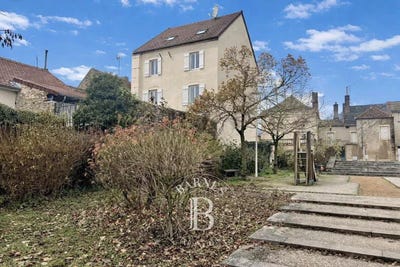 /international/fr/santenay-burgundy-310105762990/