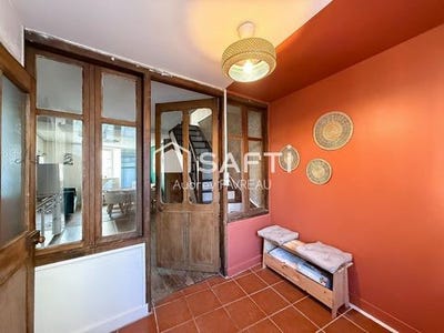 /international/fr/parthenay-charente-310103688848/