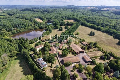 /international/fr/perigueux-aquitaine-310102715783/