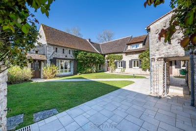 /international/fr/fontainebleau-ile-de-france-310109719406/