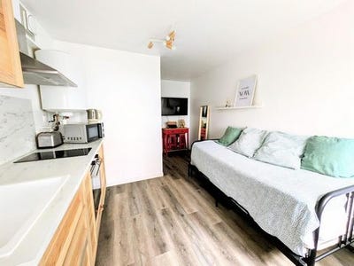 /international/fr/pornic-pays-de-la-loire-310100830229/