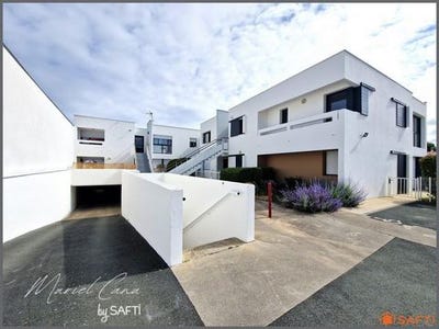 /international/fr/angoulins-charente-310099787852/