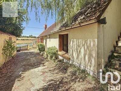 /international/fr/le-veurdre-auvergne-310099807962/