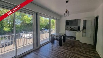 /international/fr/saintes-charente-310102808976/