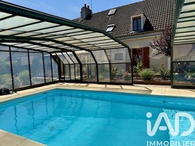 /international/fr/saint-amand-montrond-centre-val-de-loire-310106686586/