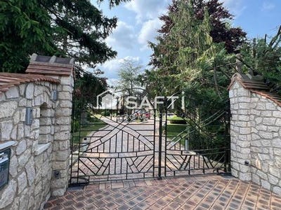 /international/fr/saint-valerien-burgundy-310100058633/