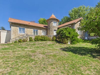 /international/fr/saint-barthelemy-de-bussiere-aquitaine-310120076048/