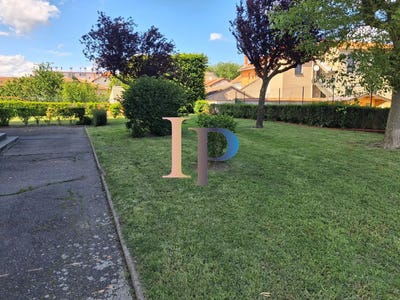 /international/fr/roanne-centre-val-de-loire-310108529537/