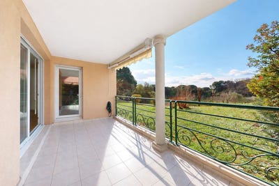 /international/fr/frejus-provence-alpes-cote-d-azur-310108466218/