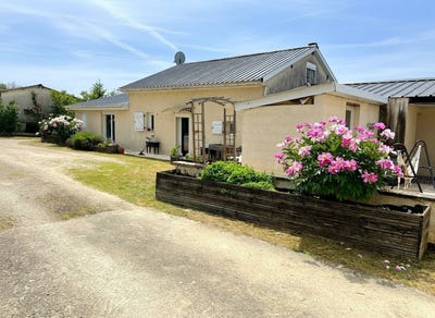 /international/fr/anglars-saint-felix-midi-pyrenees-310108317848/