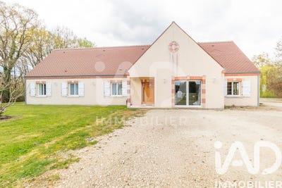 /international/fr/lorris-centre-val-de-loire-310106793021/