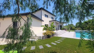 /international/fr/tourbes-languedoc-roussillon-310109239632/