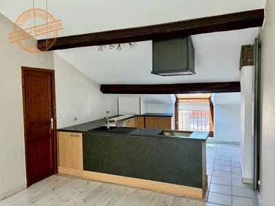 /international/fr/73-avenue-de-lanessan-champagne-au-mont-d-or-rhone-310098924464/