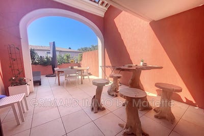 /international/fr/grimaud-provence-alpes-cote-d-azur-310108465746/