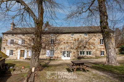 /international/fr/le-chambon-sur-lignon-auvergne-310108184014/