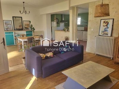 /international/fr/cinq-mars-la-pile-centre-val-de-loire-310108530078/