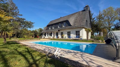/international/fr/pont-aven-brittany-310107294977/