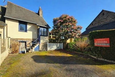 /international/fr/fougeres-brittany-310106751071/