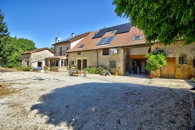 /international/fr/saint-martin-du-mont-rhone-310119547371/