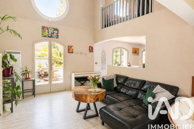 /international/fr/saint-savin-charente-310106164418/