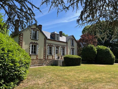 /international/fr/aubigny-sur-nere-centre-val-de-loire-310107906567/