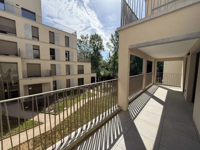 /international/fr/rillieux-la-pape-rhone-310108994254/