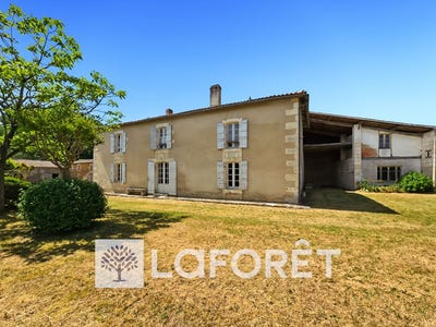 /international/fr/gemozac-charente-310108088076/