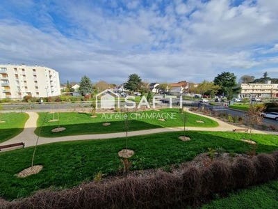/international/fr/chatellerault-charente-310106488610/