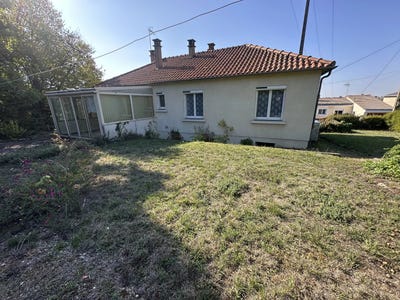 /international/fr/thouars-charente-310103062772/