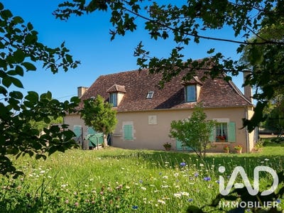 /international/fr/antigny-burgundy-310108991772/