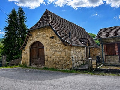 /international/fr/ambeyrac-midi-pyrenees-310108649502/