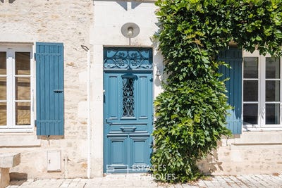 /international/fr/la-rochelle-franche-comte-310101033367/