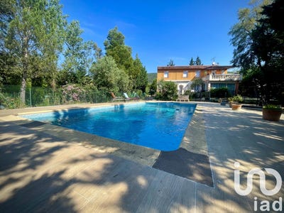 /international/fr/la-mole-provence-alpes-cote-d-azur-310100012574/
