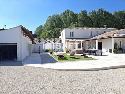 /international/fr/saujon-charente-310100638087/