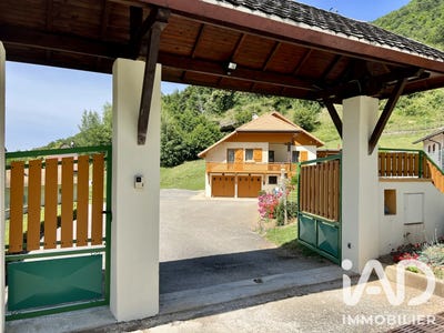 /international/fr/saint-georges-de-commiers-rhone-310108893596/