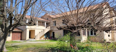 /international/fr/rousson-languedoc-roussillon-310098740097/