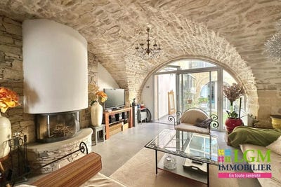 /international/fr/congenies-languedoc-roussillon-310109224019/