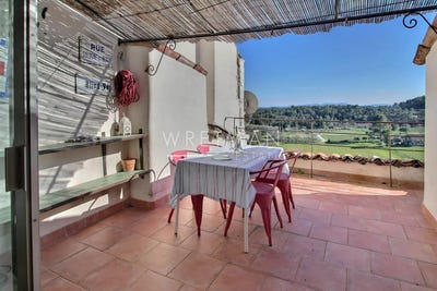 /international/fr/callas-provence-alpes-cote-d-azur-310100606581/