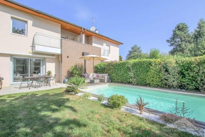 /international/fr/prevessin-moens-rhone-310102554922/