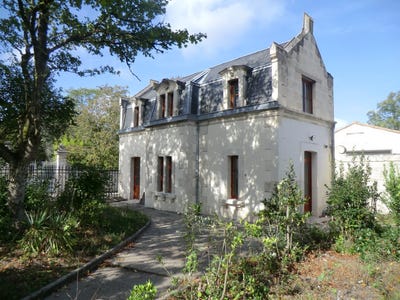 /international/fr/jonzac-charente-310107469210/