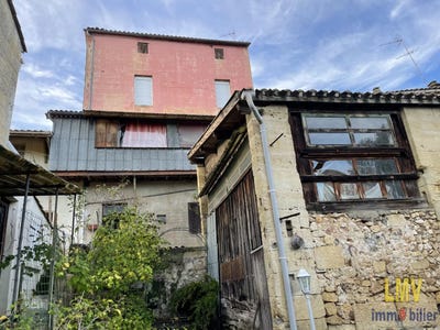 /international/fr/castillon-la-bataille-aquitaine-310102704716/