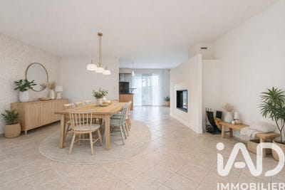 /international/fr/luynes-centre-val-de-loire-310105373988/