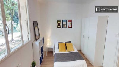 /international/fr/montpellier-languedoc-roussillon-310108560166/