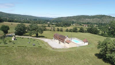 /international/fr/gourdon-midi-pyrenees-310100938890/?lang=en