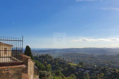 /international/fr/saint-paul-de-vence-provence-alpes-cote-d-azur-310098418081/