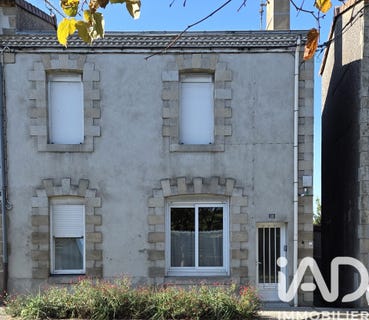 /international/fr/saint-pierre-des-echaubrognes-charente-310108863099/