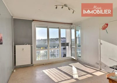 /international/fr/10-rue-raoul-follereau-saint-etienne-centre-val-de-loire-310103771844/